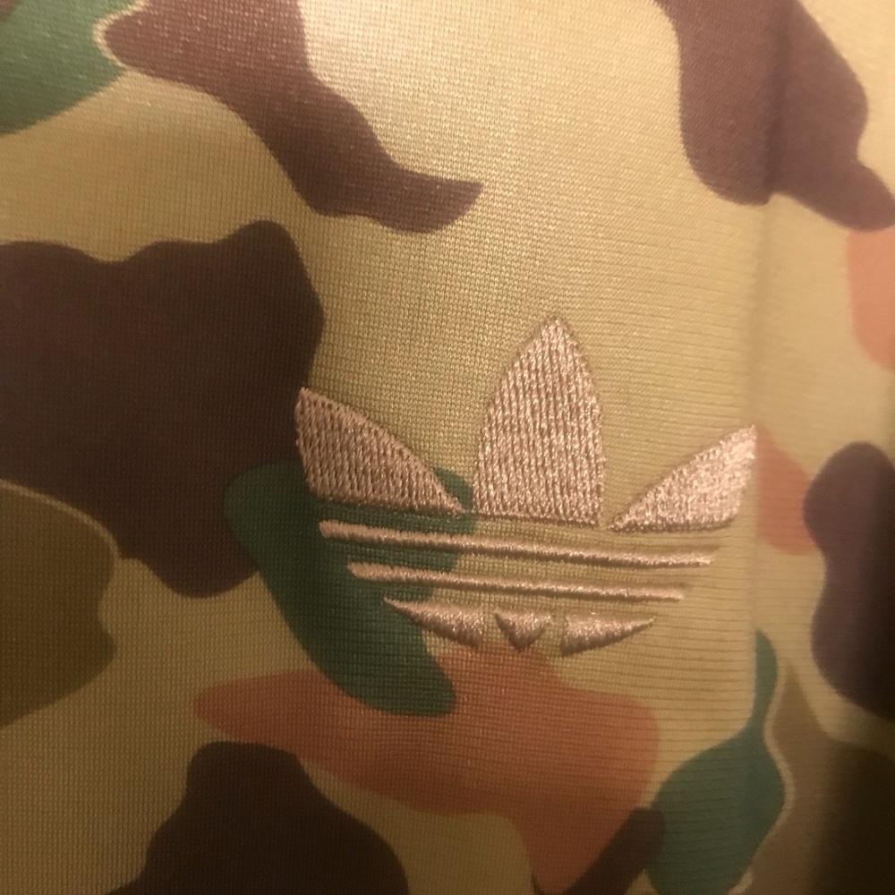 Adidas camouflage track jacket- Pantone